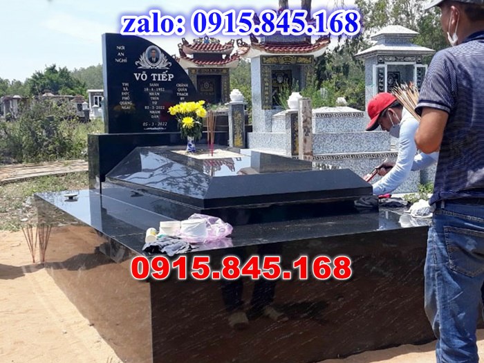 mộ ông bà bố mẹ gia đình dòng họ bằng đá, mộ song thân phu thê vợ chồng đá khối, mộ đôi tròn đơn giản không có mái đao che, mộ tam cấp tháp lục giác đá granite hoa cương, giá bán mộ đá để thờ tro cốt, hung hỏa địa táng, cuốn thư đá lăng mộ nghĩa trang gia đình, cổng tam quan tứ trụ nhà mồ, lan can tường rào đá chạm mỹ nghệ điêu khắc, thiết kế khuôn viên lăng mộ dòng họ gia tộc,