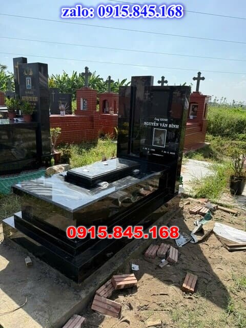 mộ ông bà bố mẹ gia đình dòng họ bằng đá, mộ song thân phu thê vợ chồng đá khối, mộ đôi tròn đơn giản không có mái đao che, mộ tam cấp tháp lục giác đá granite hoa cương, giá bán mộ đá để thờ tro cốt, hung hỏa địa táng, cuốn thư đá lăng mộ nghĩa trang gia đình, cổng tam quan tứ trụ nhà mồ, lan can tường rào đá chạm mỹ nghệ điêu khắc, thiết kế khuôn viên lăng mộ dòng họ gia tộc,