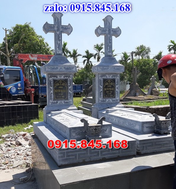 mộ ông bà bố mẹ gia đình dòng họ bằng đá, mộ song thân phu thê vợ chồng đá khối, mộ đôi tròn đơn giản không có mái đao che, mộ tam cấp tháp lục giác đá granite hoa cương, giá bán mộ đá để thờ tro cốt, hung hỏa địa táng, cuốn thư đá lăng mộ nghĩa trang gia đình, cổng tam quan tứ trụ nhà mồ, lan can tường rào đá chạm mỹ nghệ điêu khắc, thiết kế khuôn viên lăng mộ dòng họ gia tộc,