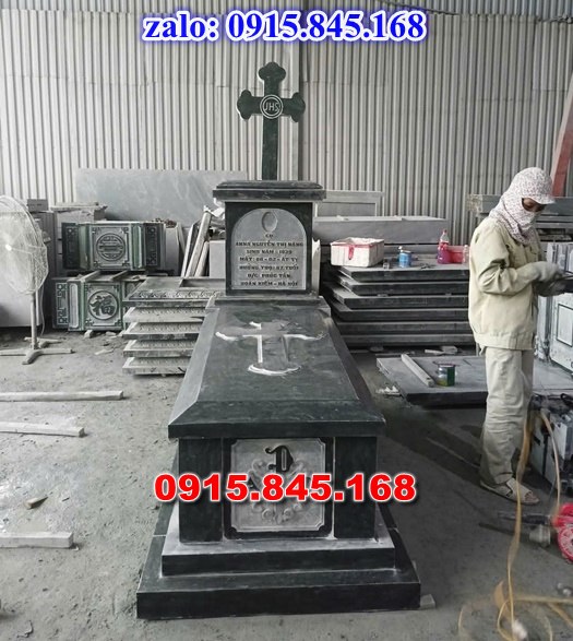 mộ ông bà bố mẹ gia đình dòng họ bằng đá, mộ song thân phu thê vợ chồng đá khối, mộ đôi tròn đơn giản không có mái đao che, mộ tam cấp tháp lục giác đá granite hoa cương, giá bán mộ đá để thờ tro cốt, hung hỏa địa táng, cuốn thư đá lăng mộ nghĩa trang gia đình, cổng tam quan tứ trụ nhà mồ, lan can tường rào đá chạm mỹ nghệ điêu khắc, thiết kế khuôn viên lăng mộ dòng họ gia tộc,