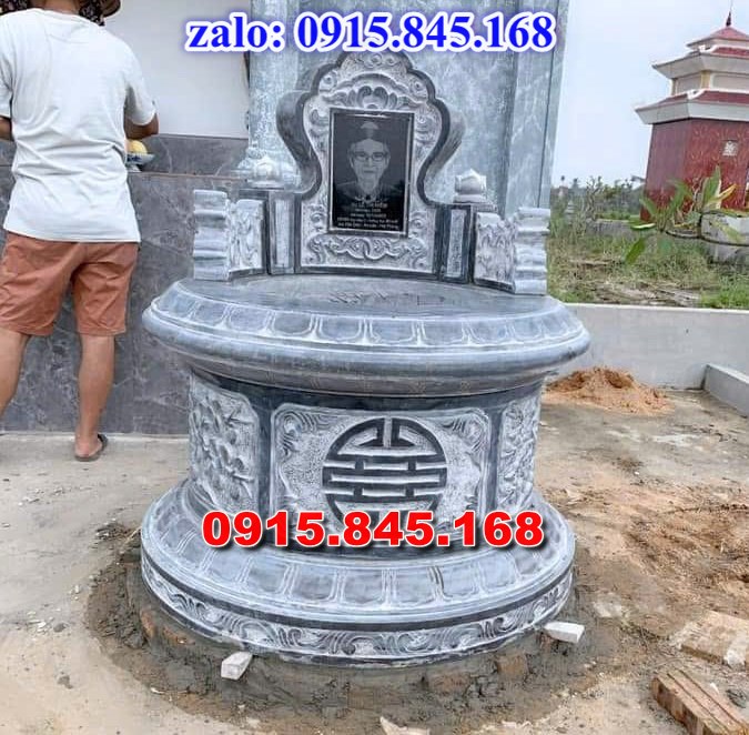 lăng mộ đá ông bà bố mẹ gia đình, mộ mồ mả đá xanh granite hoa cương nguyên khối, mộ tháp đá bảo tháp mộ sư để thờ tro cốt, mộ đôi tròn tam cấp đơn giản, mộ đá xanh đen xám trắng vàng cẩm thạch, mộ ốp chụp xi măng bán sẵn, Nơi chỗ địa chỉ xưởng làm sản xuất mộ đá mỹ nghệ điêu khắc, mộ đá công giáo đạo thiên chúa, thiết kế tư vấn vẽ mộ đá kích thước phong thủy, bia mộ đá song thân phu thê vợp chồng, kim tĩnh huyệt mộ chôn tươi kích thước lớn, mộ hậu bành đơn giản, lăng mộ đá ninh bình, mộ hung hỏa địa táng, mộ có 1 một 2 hai ba 3 mái đao che, mộ đá ninh bình thanh hóa xanh rêu, chi phí xây mộ đá lắp đặt tận nơi trọn gói,