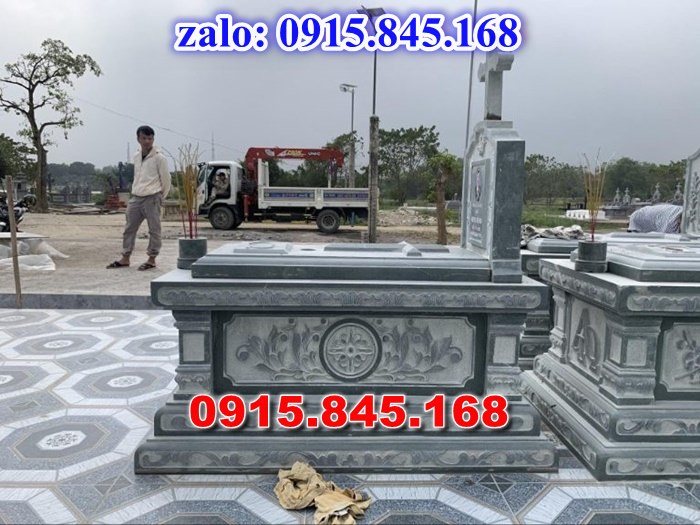 lăng mộ đá ông bà bố mẹ gia đình, mộ mồ mả đá xanh granite hoa cương nguyên khối, mộ tháp đá bảo tháp mộ sư để thờ tro cốt, mộ đôi tròn tam cấp đơn giản, mộ đá xanh đen xám trắng vàng cẩm thạch, mộ ốp chụp xi măng bán sẵn, Nơi chỗ địa chỉ xưởng làm sản xuất mộ đá mỹ nghệ điêu khắc, mộ đá công giáo đạo thiên chúa, thiết kế tư vấn vẽ mộ đá kích thước phong thủy, bia mộ đá song thân phu thê vợp chồng, kim tĩnh huyệt mộ chôn tươi kích thước lớn, mộ hậu bành đơn giản, lăng mộ đá ninh bình, mộ hung hỏa địa táng, mộ có 1 một 2 hai ba 3 mái đao che, mộ đá ninh bình thanh hóa xanh rêu, chi phí xây mộ đá lắp đặt tận nơi trọn gói,