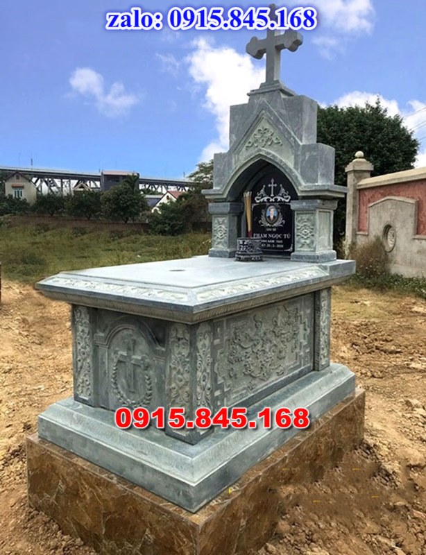 lăng mộ đá ông bà bố mẹ gia đình, mộ mồ mả đá xanh granite hoa cương nguyên khối, mộ tháp đá bảo tháp mộ sư để thờ tro cốt, mộ đôi tròn tam cấp đơn giản, mộ đá xanh đen xám trắng vàng cẩm thạch, mộ ốp chụp xi măng bán sẵn, Nơi chỗ địa chỉ xưởng làm sản xuất mộ đá mỹ nghệ điêu khắc, mộ đá công giáo đạo thiên chúa, thiết kế tư vấn vẽ mộ đá kích thước phong thủy, bia mộ đá song thân phu thê vợp chồng, kim tĩnh huyệt mộ chôn tươi kích thước lớn, mộ hậu bành đơn giản, lăng mộ đá ninh bình, mộ hung hỏa địa táng, mộ có 1 một 2 hai ba 3 mái đao che, mộ đá ninh bình thanh hóa xanh rêu, chi phí xây mộ đá lắp đặt tận nơi trọn gói,