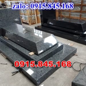 Mộ đôi cất để giữ tro cốt bằng đá tam cấp nguyên khối Tân An - huyện Bến Lức