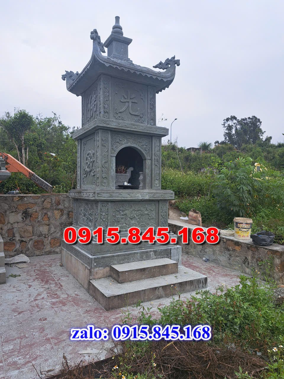 lăng mộ đá ông bà bố mẹ gia đình, mộ mồ mả đá xanh granite hoa cương nguyên khối, mộ tháp đá bảo tháp mộ sư để thờ tro cốt, mộ đôi tròn tam cấp đơn giản, mộ đá xanh đen xám trắng vàng cẩm thạch, mộ ốp chụp xi măng bán sẵn, Nơi chỗ địa chỉ xưởng làm sản xuất mộ đá mỹ nghệ điêu khắc, mộ đá công giáo đạo thiên chúa, thiết kế tư vấn vẽ mộ đá kích thước phong thủy, bia mộ đá song thân phu thê vợp chồng, kim tĩnh huyệt mộ chôn tươi kích thước lớn, mộ hậu bành đơn giản, lăng mộ đá ninh bình, mộ hung hỏa địa táng, mộ có 1 một 2 hai ba 3 mái đao che, mộ đá ninh bình thanh hóa xanh rêu, chi phí xây mộ đá lắp đặt tận nơi trọn gói,