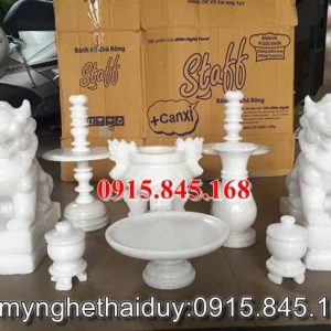 Bộ bát hương đá bán số điện thoại ( sdt ) 0915845168, bát hương đá đẹp, bát hương bằng đá đẹp, bát hương đá nhỏ, bát hương bằng đá tự nhiên nguyên khối, bát hương đá chạm khắc hoa văn, bát hương lăng mộ bằng đá, bát hương nhà thờ bằng đá, bát hương đình chùa bằng đá chạm khắc hoa văn, đĩa đựng hoa quả bằng đá, mâm bồng lăng mộ bằng đá, đĩa đựng hoa quả lăng mộ bằng đá, đĩa đựng hoa quả đình chùa bằng đá, lọ hoa bằng đá đẹp, lọ hoa lăng mộ bằng đá, lọ hoa nhà thờ bằng đá, bình bông bằng đá, bình bông lăng mộ bằng đá, bình bông đặt ngoài nghĩa trang bằng đá, lọ hoa đặt ngoài trời bằng đá tự nhiên nguyên khối, đèn thắp nến khu lăng mộ nghĩa trang bằng đá, lư hương nhỏ bằng đá, lư hương đá nhỏ, lư hương đặt ngoài nhà mồ bằng đá chạm khắc hoa văn, lư hương nhỏ đặt ban đình chùa nhà thờ họ bằng đá, lư hương từ đường nhà thờ tộc bằng đá đẹp, lư hương đá nhỏ bằng đá tự nhiên nguyên khối, lư hương đá bằng đá xanh, lư hương bằng đá trắng, lư hương bằng đá vàng, bát hương bằng đá xanh, bát hương bằng đá ninh bình, bát hương bằng đá chạm rồng, bát hương bằng đá trắng, bát hương bằng đá vàng, kích thước bát hương bằng đá, hình ảnh bát hương bằng đá đẹp, giá bán bát hương bằng đá, giá bán lư hương bằng đá, kích thước lư hương bằng đá, hình ảnh lư hương nhỏ bằng đá đẹp, lư hương đá bán toàn quốc, bát hương đạo thiên chúa công giáo bằng đá, lọ hoa đạo thiên chúa công giáo bằng đá, bình bông đạo thiên chúa công giáo bằng đá, lư hương đá đạo thiên chúa công giáo bằng đá, lư hương bằng đá hình chữ nhật, lư hương nhỏ bằng đá hình tròn, bát hương bằng đá hình chữ nhật, bát hương đá hình tròn,