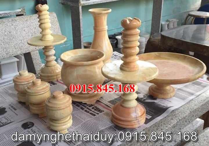 Bộ bát hương đá bán số điện thoại ( sdt ) 0915845168, bát hương đá đẹp, bát hương bằng đá đẹp, bát hương đá nhỏ, bát hương bằng đá tự nhiên nguyên khối, bát hương đá chạm khắc hoa văn, bát hương lăng mộ bằng đá, bát hương nhà thờ bằng đá, bát hương đình chùa bằng đá chạm khắc hoa văn, đĩa đựng hoa quả bằng đá, mâm bồng lăng mộ bằng đá, đĩa đựng hoa quả lăng mộ bằng đá, đĩa đựng hoa quả đình chùa bằng đá, lọ hoa bằng đá đẹp, lọ hoa lăng mộ bằng đá, lọ hoa nhà thờ bằng đá, bình bông bằng đá, bình bông lăng mộ bằng đá, bình bông đặt ngoài nghĩa trang bằng đá, lọ hoa đặt ngoài trời bằng đá tự nhiên nguyên khối, đèn thắp nến khu lăng mộ nghĩa trang bằng đá, lư hương nhỏ bằng đá, lư hương đá nhỏ, lư hương đặt ngoài nhà mồ bằng đá chạm khắc hoa văn, lư hương nhỏ đặt ban đình chùa nhà thờ họ bằng đá, lư hương từ đường nhà thờ tộc bằng đá đẹp, lư hương đá nhỏ bằng đá tự nhiên nguyên khối, lư hương đá bằng đá xanh, lư hương bằng đá trắng, lư hương bằng đá vàng, bát hương bằng đá xanh, bát hương bằng đá ninh bình, bát hương bằng đá chạm rồng, bát hương bằng đá trắng, bát hương bằng đá vàng, kích thước bát hương bằng đá, hình ảnh bát hương bằng đá đẹp, giá bán bát hương bằng đá, giá bán lư hương bằng đá, kích thước lư hương bằng đá, hình ảnh lư hương nhỏ bằng đá đẹp, lư hương đá bán toàn quốc, bát hương đạo thiên chúa công giáo bằng đá, lọ hoa đạo thiên chúa công giáo bằng đá, bình bông đạo thiên chúa công giáo bằng đá, lư hương đá đạo thiên chúa công giáo bằng đá, lư hương bằng đá hình chữ nhật, lư hương nhỏ bằng đá hình tròn, bát hương bằng đá hình chữ nhật, bát hương đá hình tròn,