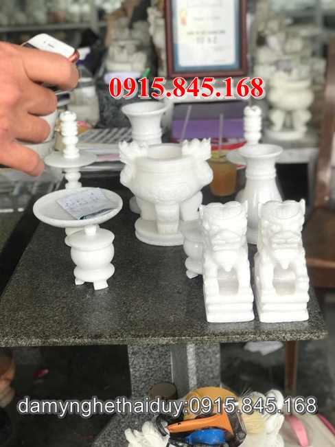Bộ bát hương đá bán số điện thoại ( sdt ) 0915845168, bát hương đá đẹp, bát hương bằng đá đẹp, bát hương đá nhỏ, bát hương bằng đá tự nhiên nguyên khối, bát hương đá chạm khắc hoa văn, bát hương lăng mộ bằng đá, bát hương nhà thờ bằng đá, bát hương đình chùa bằng đá chạm khắc hoa văn, đĩa đựng hoa quả bằng đá, mâm bồng lăng mộ bằng đá, đĩa đựng hoa quả lăng mộ bằng đá, đĩa đựng hoa quả đình chùa bằng đá, lọ hoa bằng đá đẹp, lọ hoa lăng mộ bằng đá, lọ hoa nhà thờ bằng đá, bình bông bằng đá, bình bông lăng mộ bằng đá, bình bông đặt ngoài nghĩa trang bằng đá, lọ hoa đặt ngoài trời bằng đá tự nhiên nguyên khối, đèn thắp nến khu lăng mộ nghĩa trang bằng đá, lư hương nhỏ bằng đá, lư hương đá nhỏ, lư hương đặt ngoài nhà mồ bằng đá chạm khắc hoa văn, lư hương nhỏ đặt ban đình chùa nhà thờ họ bằng đá, lư hương từ đường nhà thờ tộc bằng đá đẹp, lư hương đá nhỏ bằng đá tự nhiên nguyên khối, lư hương đá bằng đá xanh, lư hương bằng đá trắng, lư hương bằng đá vàng, bát hương bằng đá xanh, bát hương bằng đá ninh bình, bát hương bằng đá chạm rồng, bát hương bằng đá trắng, bát hương bằng đá vàng, kích thước bát hương bằng đá, hình ảnh bát hương bằng đá đẹp, giá bán bát hương bằng đá, giá bán lư hương bằng đá, kích thước lư hương bằng đá, hình ảnh lư hương nhỏ bằng đá đẹp, lư hương đá bán toàn quốc, bát hương đạo thiên chúa công giáo bằng đá, lọ hoa đạo thiên chúa công giáo bằng đá, bình bông đạo thiên chúa công giáo bằng đá, lư hương đá đạo thiên chúa công giáo bằng đá, lư hương bằng đá hình chữ nhật, lư hương nhỏ bằng đá hình tròn, bát hương bằng đá hình chữ nhật, bát hương đá hình tròn,