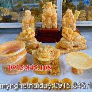Bộ bát hương đá bán số điện thoại ( sdt ) 0915845168, bát hương đá đẹp, bát hương bằng đá đẹp, bát hương đá nhỏ, bát hương bằng đá tự nhiên nguyên khối, bát hương đá chạm khắc hoa văn, bát hương lăng mộ bằng đá, bát hương nhà thờ bằng đá, bát hương đình chùa bằng đá chạm khắc hoa văn, đĩa đựng hoa quả bằng đá, mâm bồng lăng mộ bằng đá, đĩa đựng hoa quả lăng mộ bằng đá, đĩa đựng hoa quả đình chùa bằng đá, lọ hoa bằng đá đẹp, lọ hoa lăng mộ bằng đá, lọ hoa nhà thờ bằng đá, bình bông bằng đá, bình bông lăng mộ bằng đá, bình bông đặt ngoài nghĩa trang bằng đá, lọ hoa đặt ngoài trời bằng đá tự nhiên nguyên khối, đèn thắp nến khu lăng mộ nghĩa trang bằng đá, lư hương nhỏ bằng đá, lư hương đá nhỏ, lư hương đặt ngoài nhà mồ bằng đá chạm khắc hoa văn, lư hương nhỏ đặt ban đình chùa nhà thờ họ bằng đá, lư hương từ đường nhà thờ tộc bằng đá đẹp, lư hương đá nhỏ bằng đá tự nhiên nguyên khối, lư hương đá bằng đá xanh, lư hương bằng đá trắng, lư hương bằng đá vàng, bát hương bằng đá xanh, bát hương bằng đá ninh bình, bát hương bằng đá chạm rồng, bát hương bằng đá trắng, bát hương bằng đá vàng, kích thước bát hương bằng đá, hình ảnh bát hương bằng đá đẹp, giá bán bát hương bằng đá, giá bán lư hương bằng đá, kích thước lư hương bằng đá, hình ảnh lư hương nhỏ bằng đá đẹp, lư hương đá bán toàn quốc, bát hương đạo thiên chúa công giáo bằng đá, lọ hoa đạo thiên chúa công giáo bằng đá, bình bông đạo thiên chúa công giáo bằng đá, lư hương đá đạo thiên chúa công giáo bằng đá, lư hương bằng đá hình chữ nhật, lư hương nhỏ bằng đá hình tròn, bát hương bằng đá hình chữ nhật, bát hương đá hình tròn,
